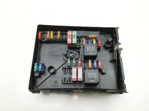 fuse-box-audi-a3-sportback-8pa-2004-2005-2006-2007-2008-2009-2010-2011-2012-2013-2014-2015-32139578 main image