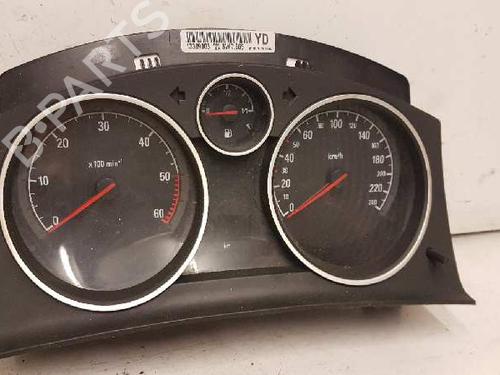 Used Instrument cluster OPEL ASTRA J (P10) 1.7 CDTI (68) (125 hp) 28982771
