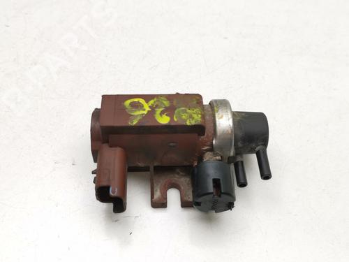 Used Electronic sensor Electronic sensor VOLVO S40 II (544) 2.0 D (136 hp) 33885657 33885657