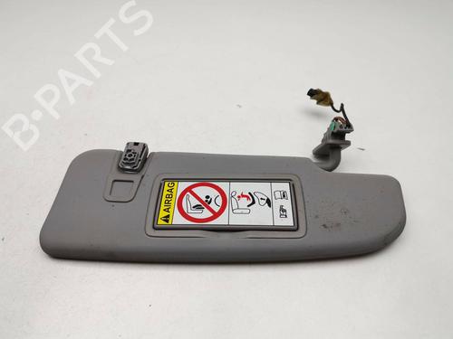 right-sun-visor-alfa-romeo-giulia-952_-2015-39437685 main image
