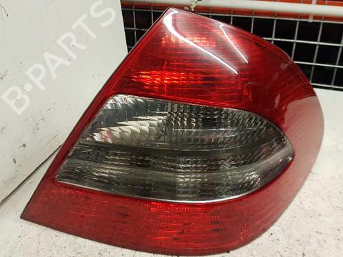 Used Right taillight MERCEDES-BENZ E-CLASS (W211) [2002-2009]  28994283