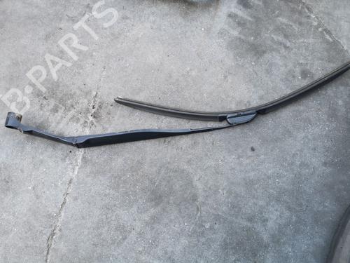 Used Front windshield wiper arm Front windshield wiper arm INFINITI Q50 50 D (170 hp) 40217884 40217884