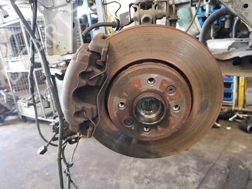 Used Left front steering knuckle Left front steering knuckle RENAULT CAPTUR I (J5_, H5_) 1.5 dCi 90 (J5N4, J5M5, J5MW, J5M6, J5AL, J5AJ) (90 hp) 40217679 40217679