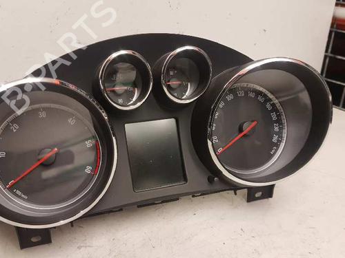 Used Instrument cluster OPEL INSIGNIA A (G09) [2008-2017]  28991752