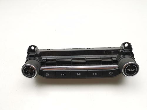 switch-ford-tourneo-custom-v362-bus-f3-2012-39439966 main image