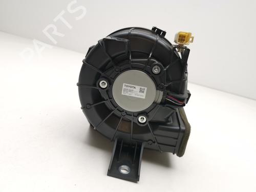 Heater blower motor TOYOTA YARIS (_P13_) 1.5 Hybrid (NHP130_, NHP130) | BP29810966M62