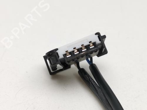 Seat buckle OPEL MOKKA / MOKKA X (J13)  | BP29715684I32 