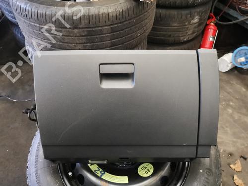 Handskerum Handskerum SEAT IBIZA V (KJ1, KJG) [2017-2026] 33817999 33817999