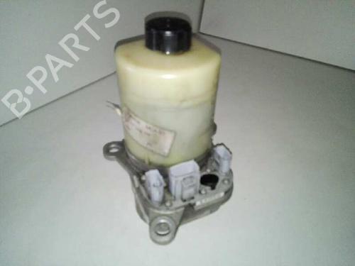 Used Steering pump FORD C-MAX (DM2) [2007-2010]  28993226
