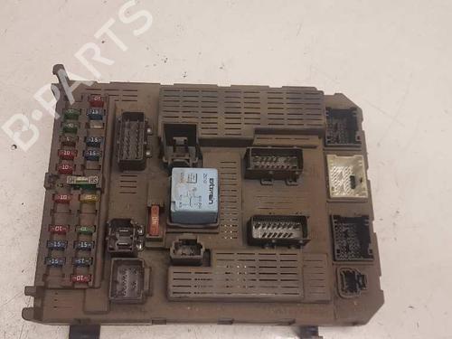 Used Fuse box CITROËN C5 I (DC_) 2.0 HDi (107 hp) 28998068