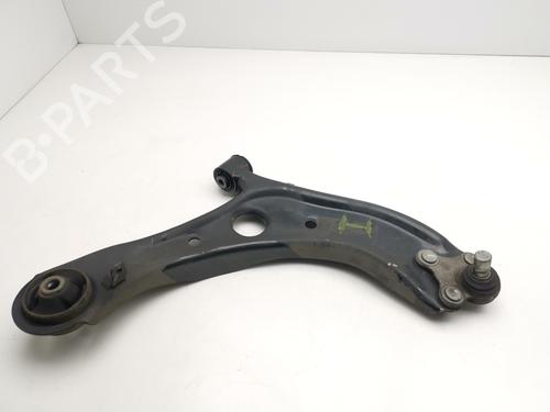 Used Left front suspension arm KIA SPORTAGE IV (QL, QLE) 1.7 CRDi (116 hp) 28988780