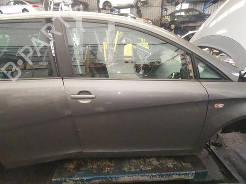 Used Right front door Right front door SEAT ALTEA (5P1) 1.9 TDI (105 hp) 40216734 40216734