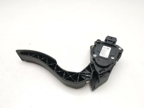 Pédale RENAULT CAPTUR I (J5_, H5_) [2013-2026]  31686299