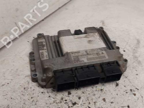 Used Engine control unit (ECU) PEUGEOT 307 Break (3E) 1.6 HDi 110 (109 hp) 28990475