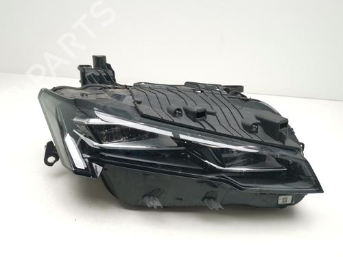 Używane Lampa przednia prawa PEUGEOT 408 II (FP_, F3_, FM_) Hybrid 225 (F3DGYT) (224 hp) 30618370