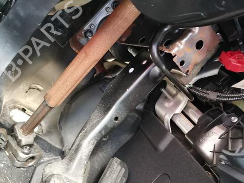 Used Break pedal AUDI Q3 (8UB, 8UG) [2011-2020]  28985212