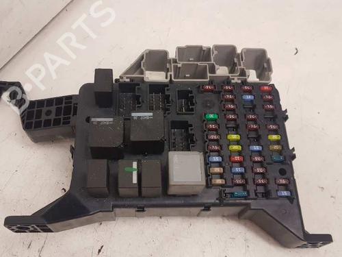 Used Fuse box FORD MONDEO III (B5Y) 2.2 TDCi (155 hp) 28987417