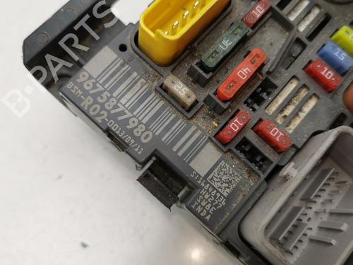 Fuse box PEUGEOT 3008 I MPV (0U_)  | BP29953492E1 