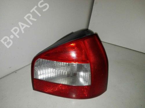Højre baglygte AUDI A3 (8L1) 1.9 TDI (130 hp) 28982632