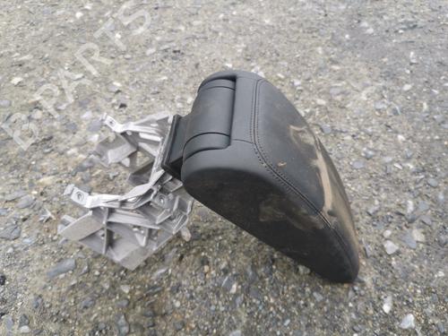 Used Armrest / Center console Armrest / Center console AUDI A3 (8V1, 8VK) 2.0 TDI (150 hp) 34605612 34605612