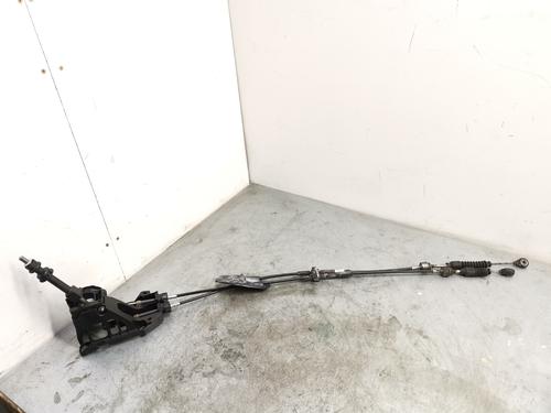 Used Gear lever TOYOTA AVENSIS Saloon (_T27_) 2.0 D-4D (ADT270_, ADT270R) (124 hp) 31721216