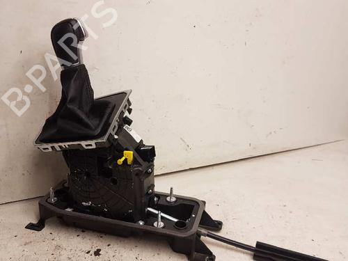 Used Gear lever VW PASSAT B8 (3G2, CB2) [2014-2025]  28998640