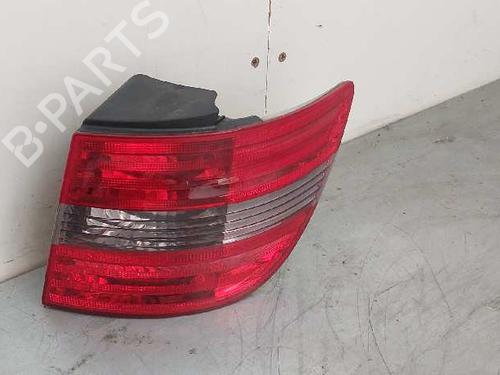 Used Right taillight MERCEDES-BENZ B-CLASS Sports Tourer (W245) [2005-2011]  28989079