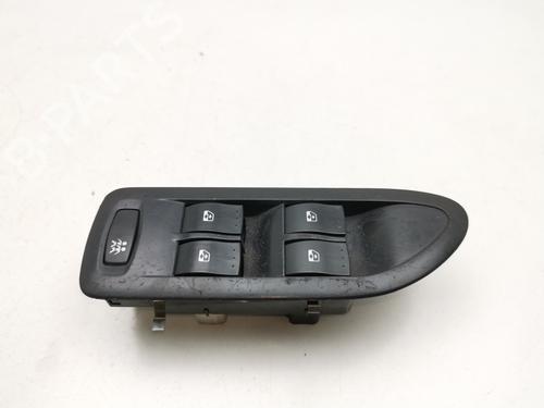 Used Left front window switch RENAULT LAGUNA II (BG0/1_) [2001-2007]  28997530