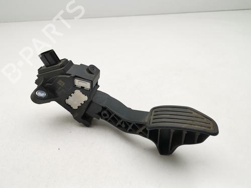Used Pedal TOYOTA YARIS (_P13_) 1.5 Hybrid (NHP130_, NHP130) (101 hp) 29810963
