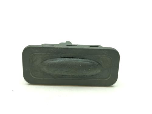 Used Tailgate handle Tailgate handle RENAULT CAPTUR I (J5_, H5_) 1.5 dCi 90 (J5N4, J5M5, J5MW, J5M6, J5AL, J5AJ) (90 hp) 39444031 39444031