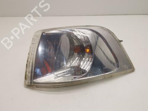 Used Left front indicator VOLVO V40 Estate (645) 2.0 T (163 hp) 28979099