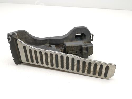 pedal-vw-scirocco-iii-137-138-2008-2009-2010-2011-2012-2013-2014-2015-2016-2017-2018-39437291 main image
