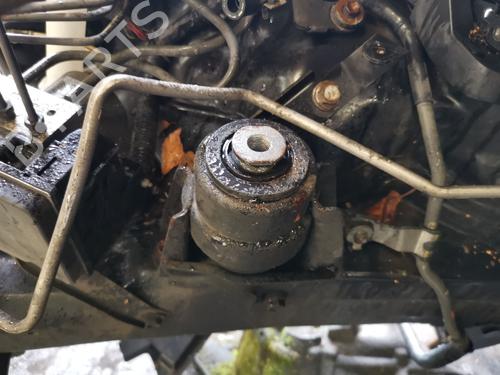 Used Engine mount TOYOTA COROLLA Verso (ZER_, ZZE12_, R1_) 2.2 D-4D (AUR10_, AUR10R) (136 hp) 30077724