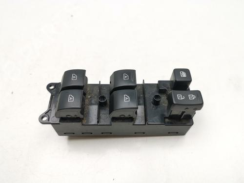 Used Left front window switch MITSUBISHI OUTLANDER III (GG_W, GF_W, ZJ, ZL, ZK) 2.0 4WD (GF7W) (150 hp) 28995212
