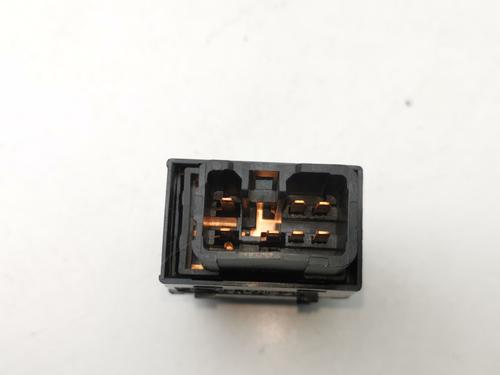 Left rear window switch HYUNDAI ix35 (LM, EL, ELH) | BP35776963I29 - Image 2
