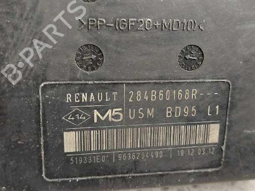 Fuse box RENAULT MEGANE III Hatchback (BZ0/1_, B3_) 1.5 dCi (BZ09, BZ0D, BZ1W, BZ29, BZ14) | BP28989768E1