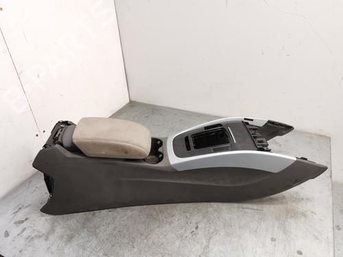 Used Armrest / Center console Armrest / Center console 39439397 39439397