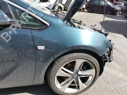 Used Right front fenders Right front fenders OPEL ASTRA J GTC 1.6 SIDI (08) (200 hp) 33547763 33547763
