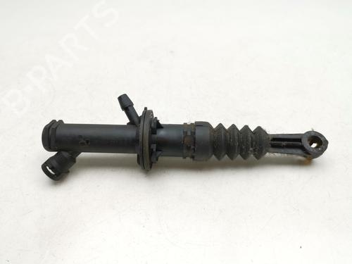 Kupplungsgeberzylinder für RENAULT KANGOO / GRAND KANGOO II (KW0/1_) 1.5 dCi 90 (KW05, KW08, KW0G, KW11) (90 hp) 29565717