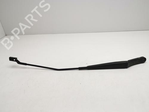 Used Front windshield wiper arm SEAT ATECA (KH7, KHP) [2016-2025]  29275651