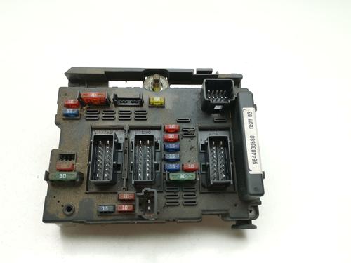 Used Fuse box Fuse box 36781692 36781692