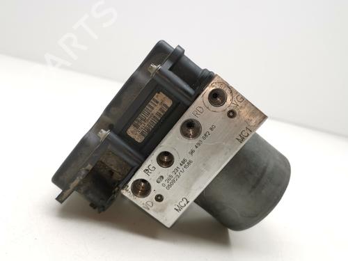 Used ABS pump PEUGEOT 307 (3A/C) 1.6 HDi (90 hp) 28984067