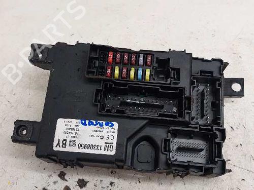 Sikringsdose OPEL CORSA D (S07) [2006-2015]  28989306