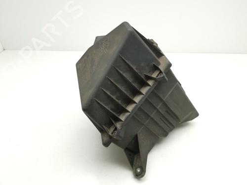 Used Air filter box SEAT CORDOBA (6L2) 1.9 TDI (100 hp) 30389906
