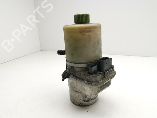 Used Steering pump VW POLO IV (9N_, 9A_) 1.4 TDI (75 hp) 28991764