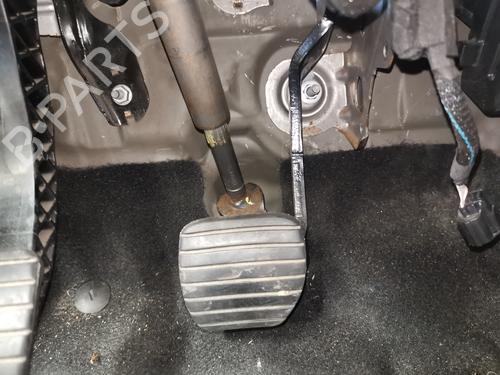 Used Break pedal RENAULT MEGANE III Hatchback (BZ0/1_, B3_) 1.5 dCi (BZ09, BZ0D, BZ1W, BZ29, BZ14) (110 hp) 28981425