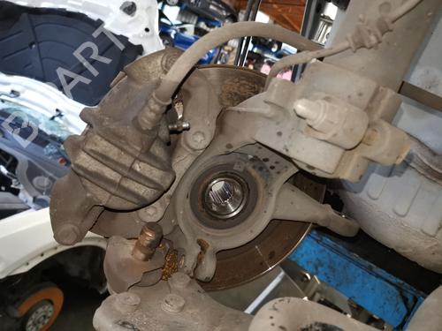 Used Right front steering knuckle Right front steering knuckle CITROËN C4 CACTUS 1.6 BlueHDi 100 (99 hp) 40216400 40216400