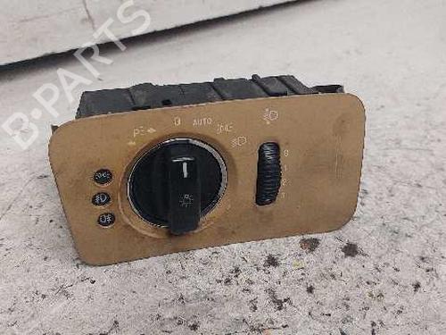 Used Headlight switch MERCEDES-BENZ CLS (C219) [2004-2011]  28992293