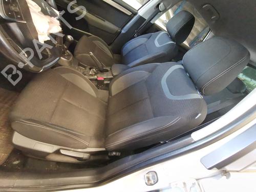 Sedile anteriore sinistro Sedile anteriore sinistro CITROËN C4 II (NC_) 1.6 BlueHDi 100 (99 hp) 36294642 36294642