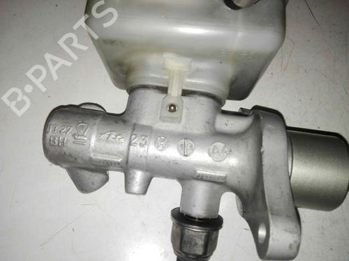 Brake master cylinder SEAT LEON (1M1) 1.9 TDI | BP28984373M77 - Image 2